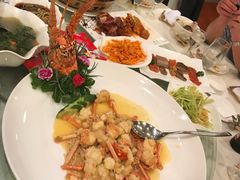 -顺峰海鲜酒楼(省府店)