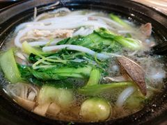 -丽虹云南过桥米线(兴工街店)