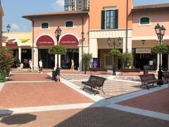 -佛罗伦萨小镇广佛名品奥特莱斯(疏港路店)