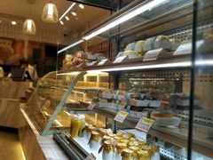 面包甜点陈列柜-老大昌(淮海中路店)