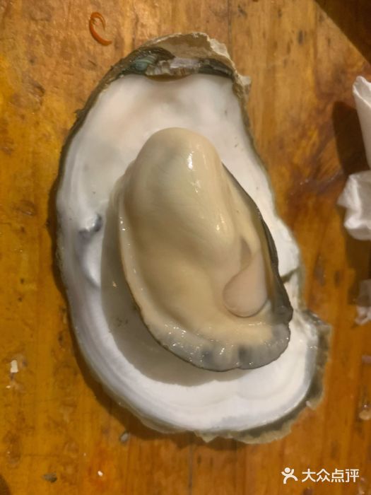 李记湛光蚝莊(白石洲总店)原味烤生蚝图片