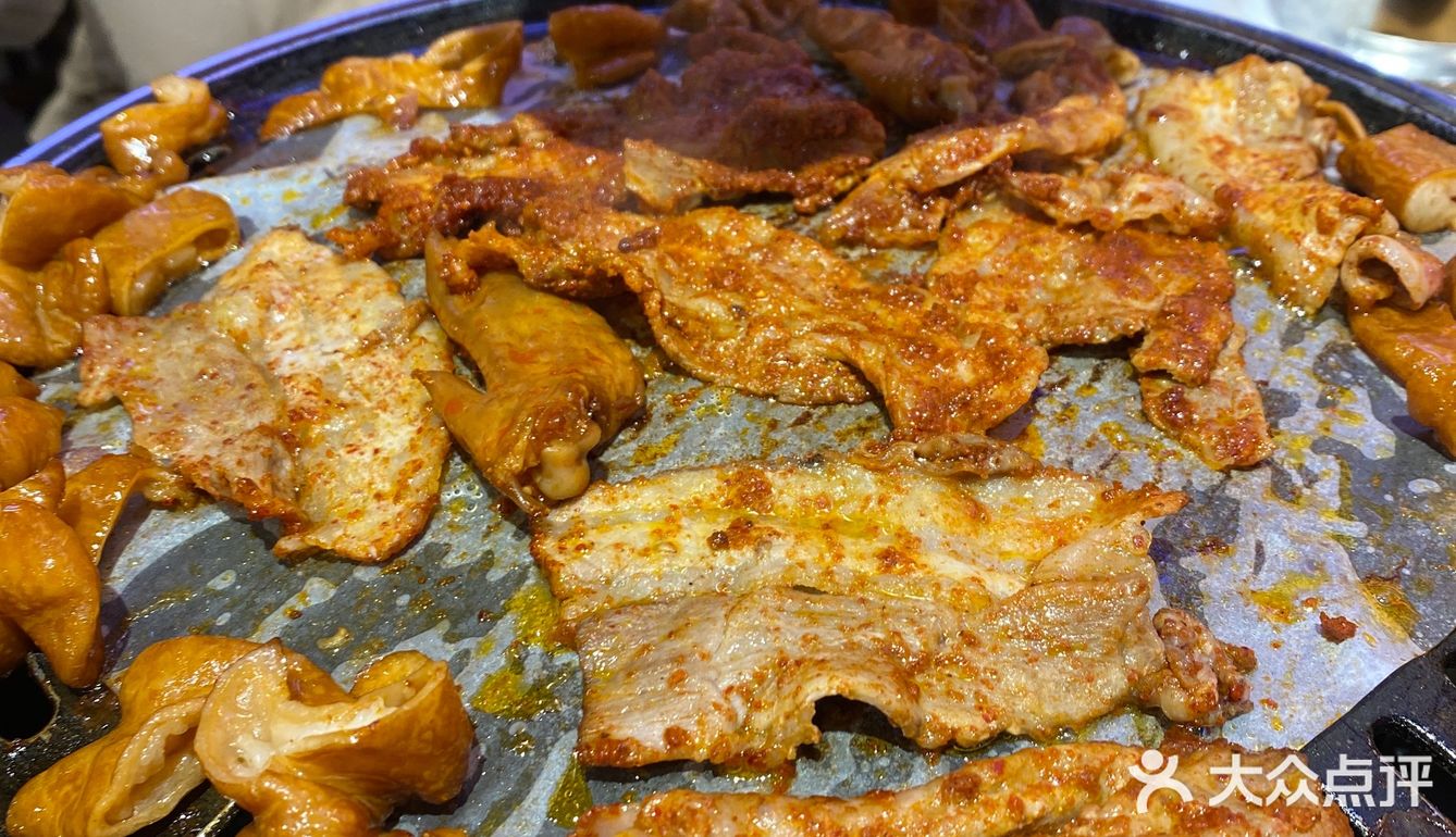 亲们！这家自助烤肉店太赞了！原始人自助烤肉