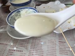 香滑凤凰奶-周大娘牛乳(旧寨古村总店)