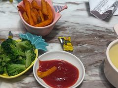 -汤城小厨•粤菜•靓汤(西直门凯德MALL店)