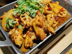 馋嘴香锅牛蛙-佬肥猫(周浦万达店)