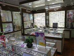 -华彬眼镜专业渐进配镜(潘家园店)