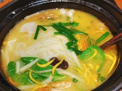 云南过桥米线-云海肴·汽锅鸡·云南菜(天山百盛优客店)