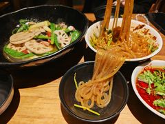 -万记麻辣烫国展总店