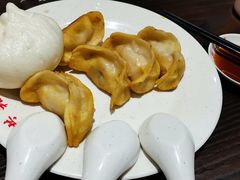 鲜肉锅贴-共和春(甘泉路店)