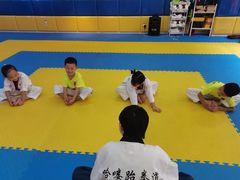 -哈喽实战跆拳道·跳绳·体能(慈云寺馆)