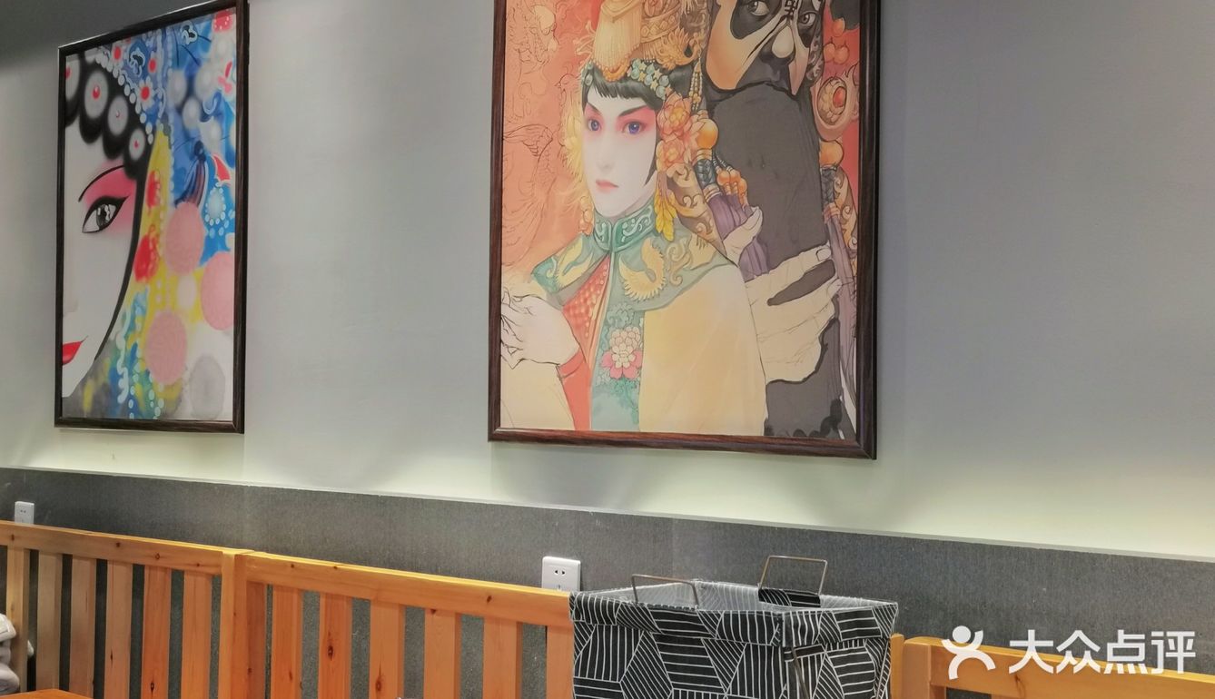 超宝藏的一家涮串火锅店！