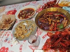 -老班长·小龙虾·鲜货烧烤大排档(金街美地店)