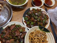 -黄阿姨锅贴大王(万航渡路店)