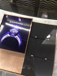 -北京七彩云南翡翠珠宝旗舰店(月坛店)