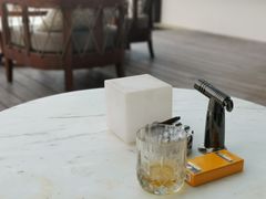 -瑰丽酒店·海吧·天际下午茶·现场DJ·天台酒吧