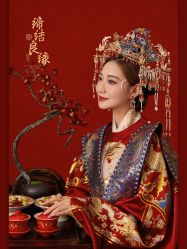 -雪中彩影婚纱摄影·微光艺术中心