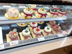 -花花卷卷·鲜食蛋糕(静安久光百货店)