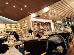 -猫的天空之城概念书店(印象城购物中心店)