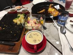 -必胜客(漕宝路店)