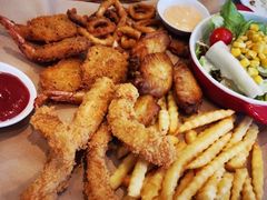 -必胜客(西荟城店)