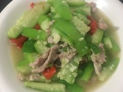 -峡谷农家乐饭店