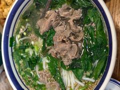 -云阿蛮云南生烫牛肉米线(奉贤路店)