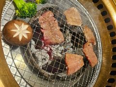 -山川小町·极番烧肉(新地假日广场店)