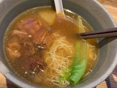-美食小镇·观赏珍稀鸟类·长隆熊猫酒店