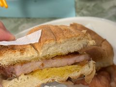 猪扒包-牛记咖喱美食(十月初五日街店)