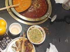 -沸炉重庆老火锅(军事博物馆店)