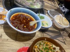 -冯烫烫跷脚牛肉·川菜小馆(武胜西街店)