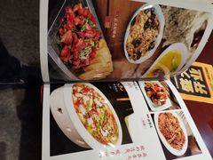 -老街坊美食汇(玉兰大街店)