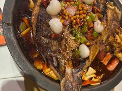 -鸣记脆皮烤鱼·海鲜烤鱼(三八广场店)