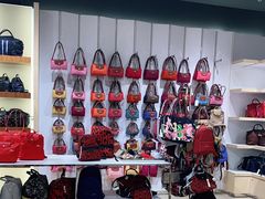 -Longchamp(佛罗伦萨小镇奥特莱斯店)