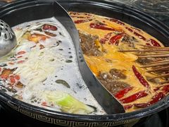 -灌县老妈砂锅串串香(万科红生活广场店)