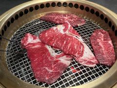 -铭牛烧肉·和牛海鲜自助(高新月牙湖店)