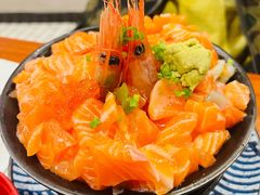 三文鱼火山丼-魔丼屋(日月光店)
