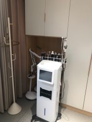 -康美贞·痘肌养护管理中心