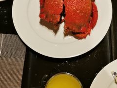 -大中华希尔顿酒店-念自助餐·嗨啤·小龙虾