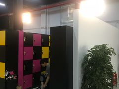 -嘿哟动霸CHUA·新潮玩运动娱乐中心·蹦床滑冰团建乐园
