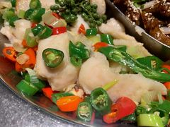 -小鱼小牛·鱼牛干锅·脆鱼火锅(世欧广场店)