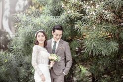 -现代经典婚纱摄影