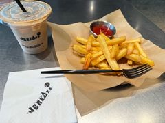 -J Create城市露营咖啡·简餐·宠物(上海动物园店)