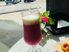 草莓火龙果优酪奶盖-必胜客(会展店)