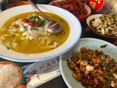 -川流不息·地道川菜·小龙虾(松东路店)