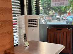 -CowCow其其·牛杂咖啡公司(六运店)