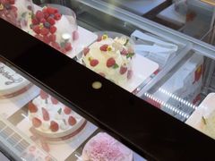 -花花卷卷·鲜食蛋糕(静安久光百货店)
