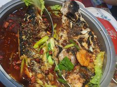 -集草轩·重庆麻辣烤鱼(西湖道店)