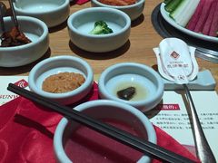 -萨拉伯尔水源素问店·韩国宫廷料理(人民路店)