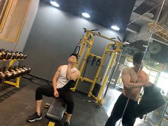 -可逸运动24小时健身
